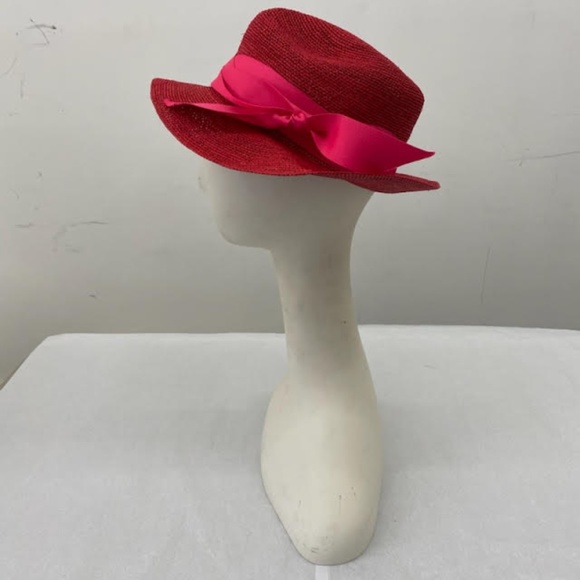 Crotchet Short Brim Hat